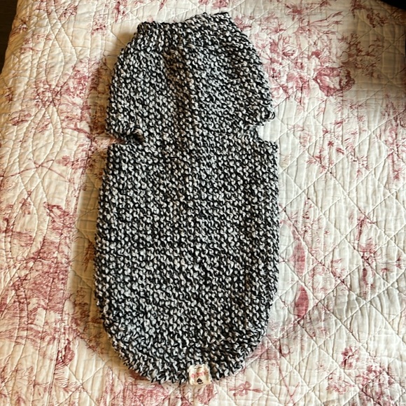 Dog clothes knit with acrylic yarn - Picture 1 of 5